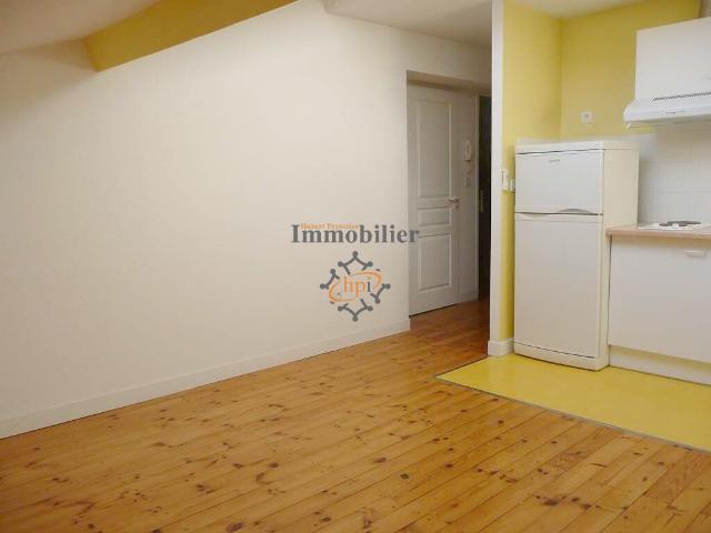 Location appartement Saint Affrique 2 pièces 35m² 320€ | Hubert Peyrottes Immobilier