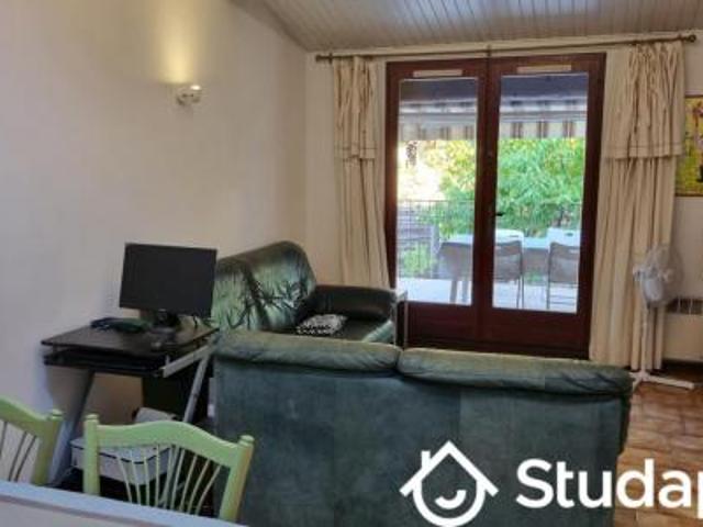 location appartement saint cannat 1 pièce 10 m2 bouches du rhone 13760 450 € / mois