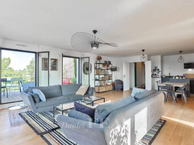 Location appartement, Saint Cloud, 5 pièces, 140.05 m², ref 86915393