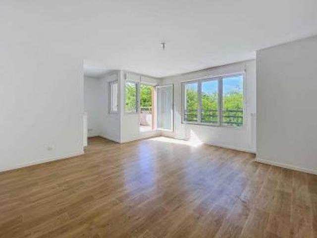 location appartement saint denis 4 pièces 75 m2 seine saint denis 93200 1443 € / mois