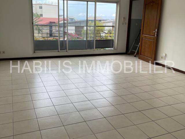 Location appartement Saint Denis 4 pièces 86m² 1110€ | Cabinet Habilis