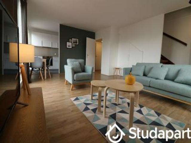 location appartement saint denis 1 pièce 9 m2 seine saint denis 93200 599 € / mois
