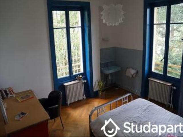 location appartement saint etienne 1 pièce 15 m2 loire 42100 499 € / mois