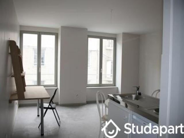 location appartement saint etienne 1 pièce 25 m2 loire 42100 380 € / mois