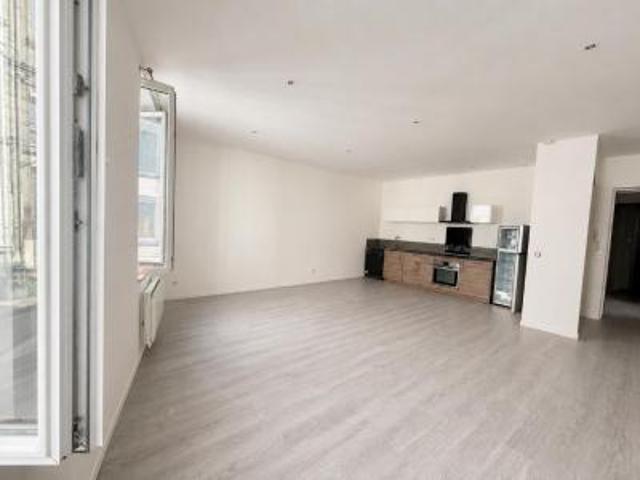 location appartement saint etienne 2 pièces 64 m2 loire 42000 590 € / mois
