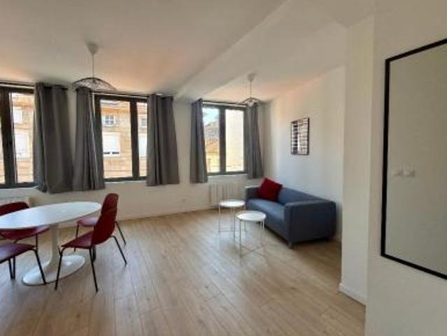 location appartement saint etienne 2 pièces 67 m2 loire 42100 960 € / mois