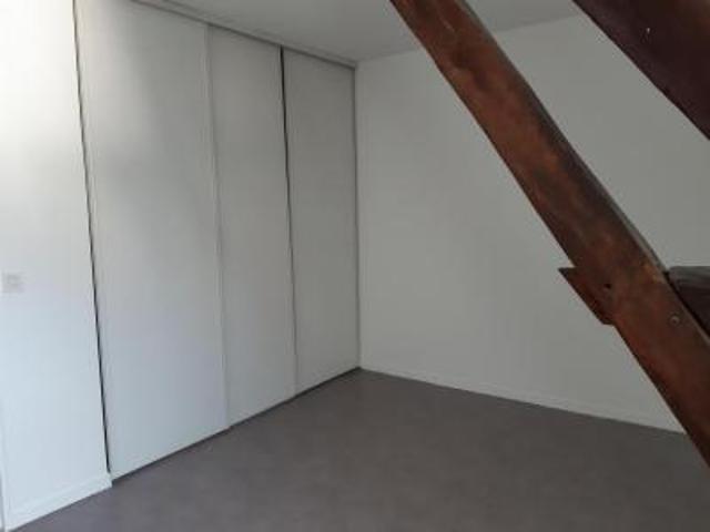 location appartement saint gaultier 2 pièces 47 m2 indre 36800 333 € / mois
