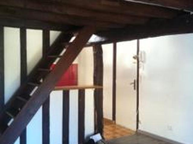 location appartement saint leu d'esserent 1 pièce 25 m2 oise 60340 582 € / mois