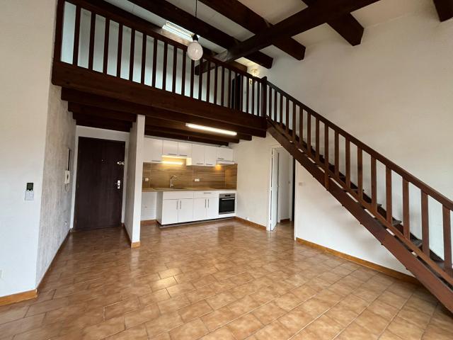 Location Appartement, Saint mitre les remparts