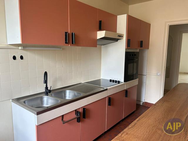 Location appartement Saintes: 889 € AJP Immobilier Saintes