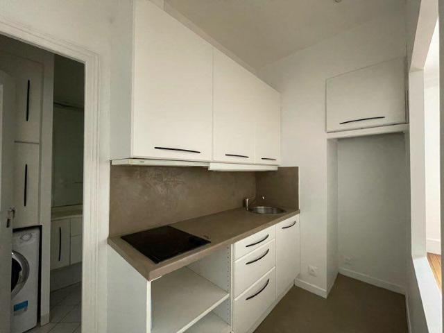 Location appartement semi meublé lafayette Paris