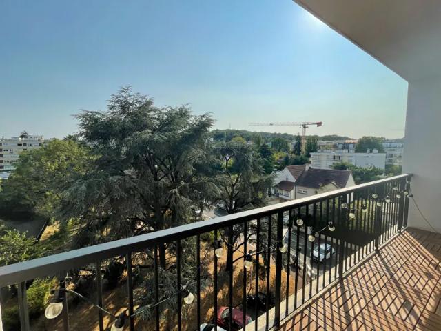 Location Appartement Sentier du Clos aux Renards, Le Plessis Robinson