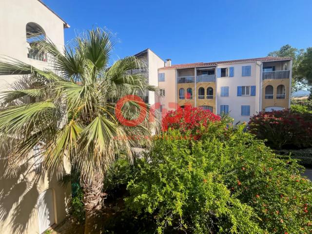 Location Appartement Sentier du Lagon Bleu, Fréjus