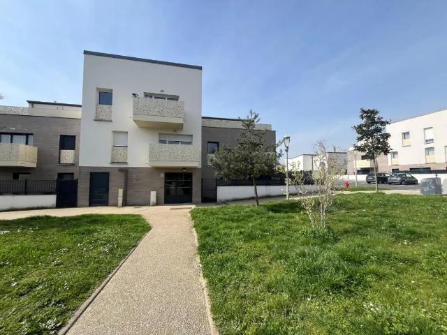 Location Appartement Sentier Renaud, Bruyères le Châtel
