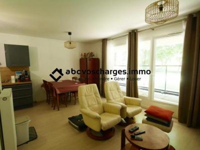 location appartement seclin 3 pièces 61 m2 nord 59113 737 € / mois