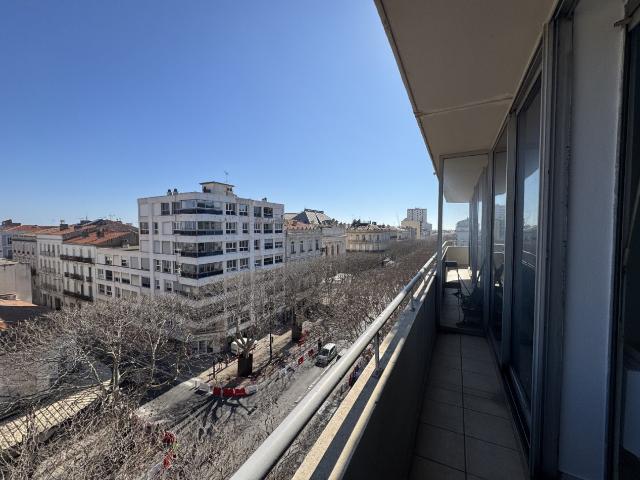 Location appartement Sete, 27m² 1 pièce 460€ avec balcon