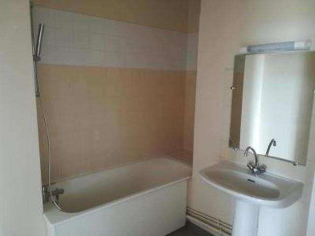 location appartement severac le chateau 3 pièces 67 m2 aveyron 12150 465 € / mois
