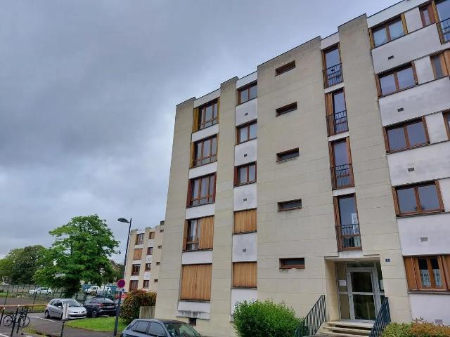 Location Appartement Square du 8 Mai, Compiègne