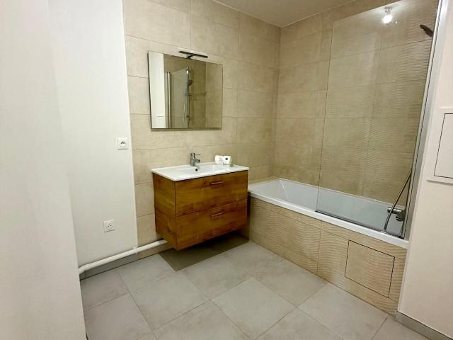 Location Appartement Square du Gasselet, Thiais
