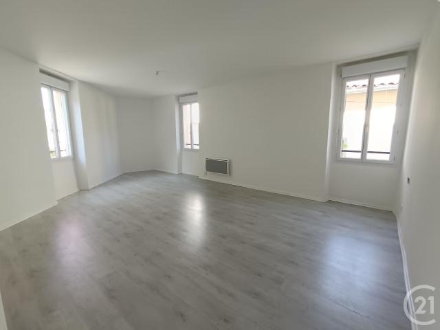Location Appartement Square du Maréchal Foch, Graulhet