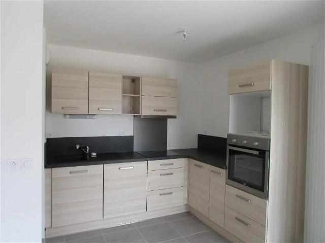 Location Appartement Square Francis Pellerin, Rennes