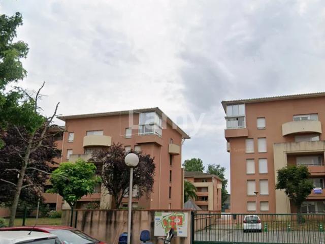 Location Appartement Square Lucien Beret, Toulouse