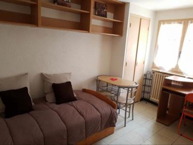 location appartement st césaire 1 pièce 18 m2 gard 30000 330 €