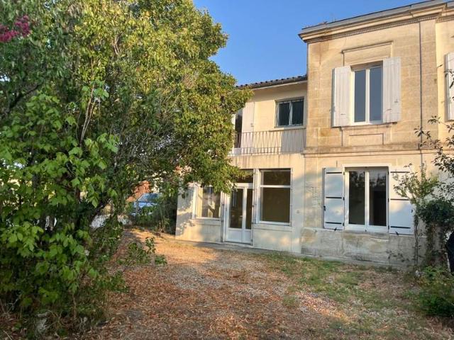 Location Appartement St Denis de Pile 33133 4 pièces 95 m²