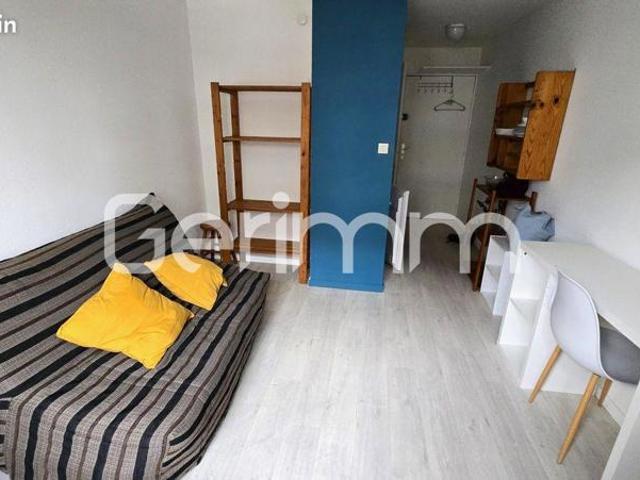 Location Appartement Studio 16,80 m² 480 /mois C.C