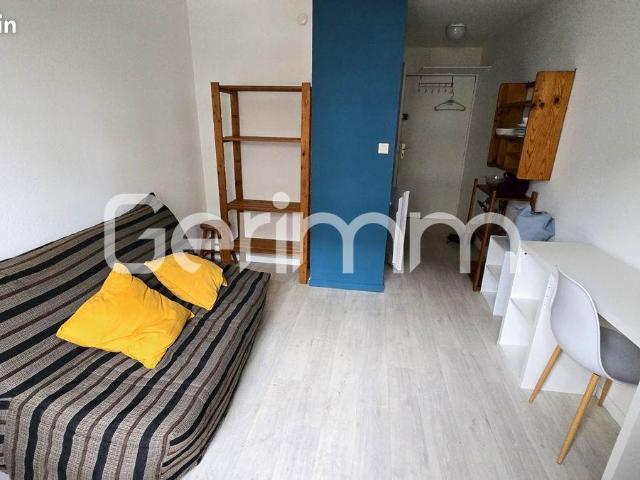 Location Appartement Studio 16,80 m² 480 €/mois C.C