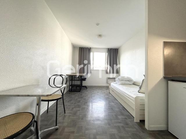 Location Appartement Studio 17,81 m² 435 €/mois C.C