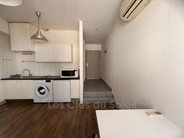 Location appartement studio 19 m² Toulon