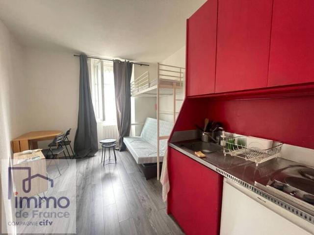Location appartement studio 1 pièce 19 m² Grenoble 38000 Centre ville 450 €