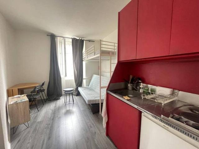 Location appartement studio 1 pièce 19 m² Grenoble 38000 450 €