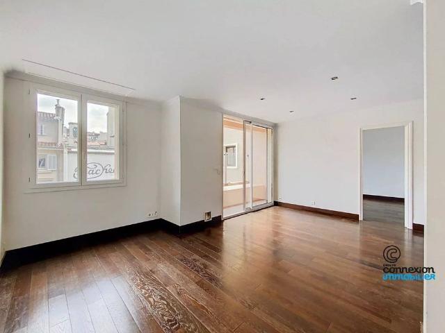 Location AppartementMarseille 1er