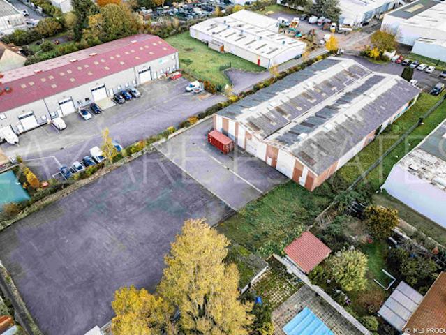 Location Atelier 496 m2 Pringy