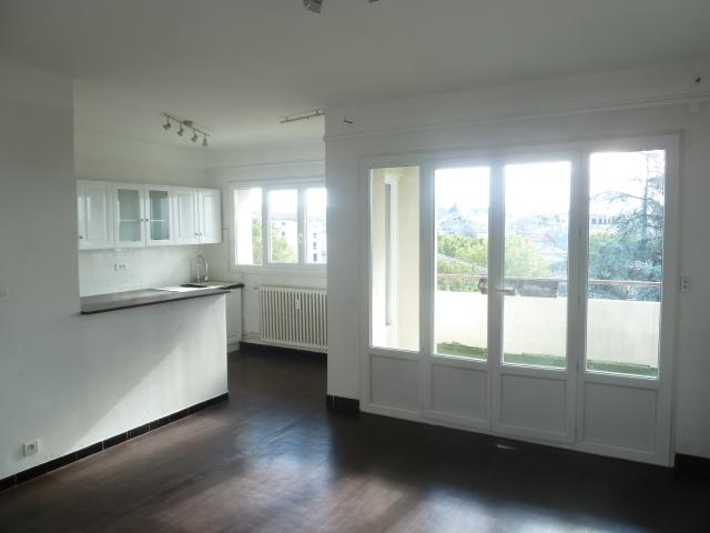 Location AUBENAS APPARTEMENT 2 PIECES 44.19m² | Agence Delas