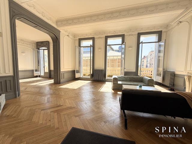 Location Autre 4 pièces 138.5 m2 Beziers