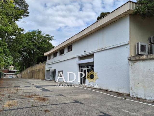 Location Autre 0 pièces 470 m2 La Roquette sur Siagne