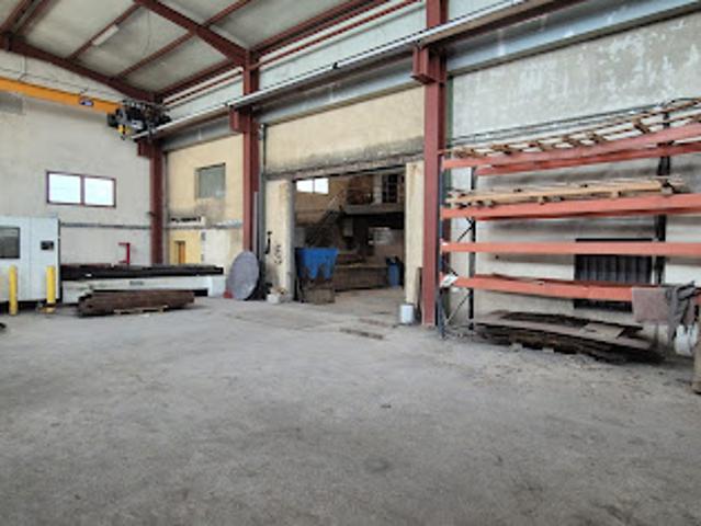 Location Autre 0 pièces 582 m2 Fourques