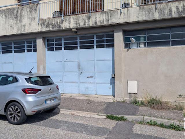 Location Autre 0 pièces 123 m2 Roche la moliere