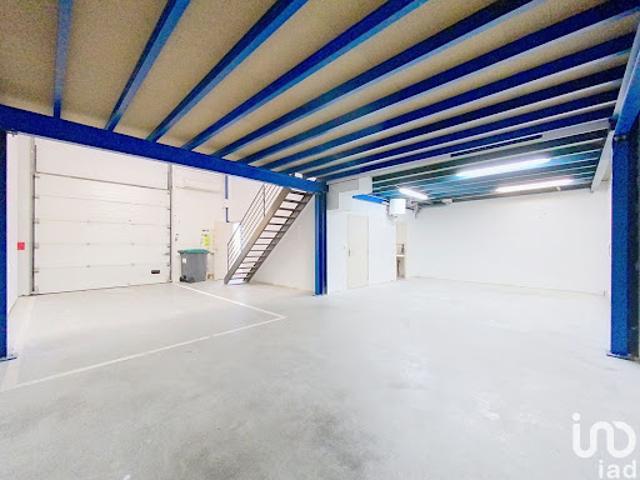Location Autre 0 pièces 183 m2 Varennes Jarcy