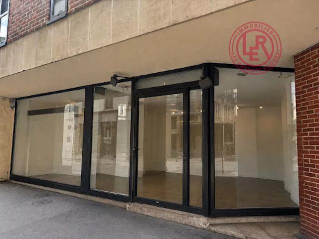 Location Autre 100 m2 Paris 3ème