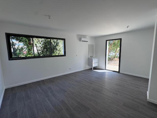 Location Autre 20 m2 Saint Vivien