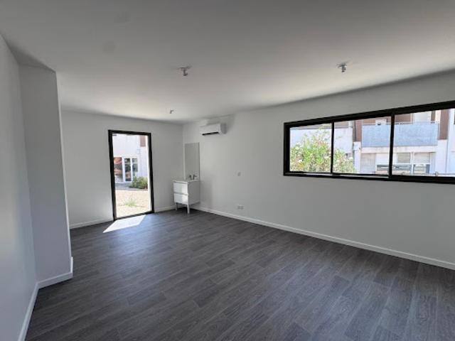 Location Autre 21 m2 Saint Vivien