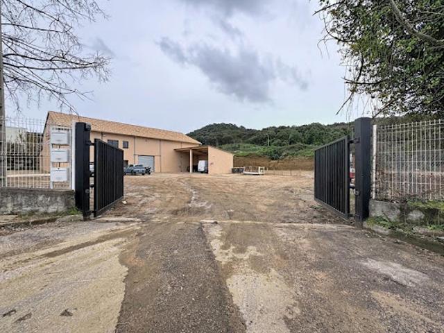 Location Autre 230 m2 Ajaccio