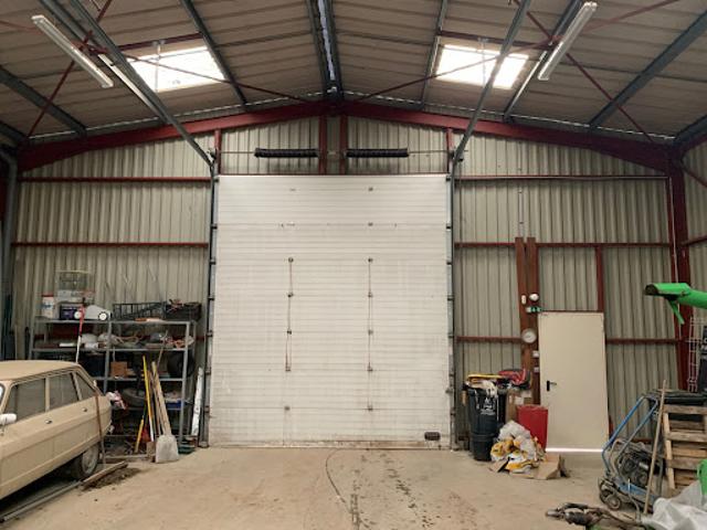 Location Autre 300 m2 Auray