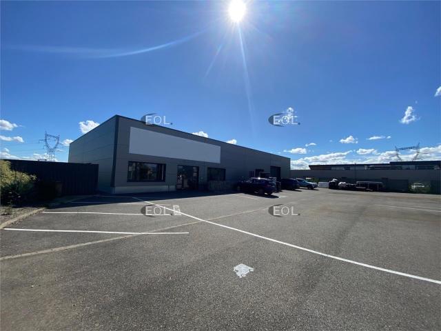 Location bâtiment d'activités Sainte Croix en Plaine ZI de Sainte Croix