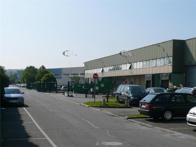 Location bâtiment logistique Sucy en Brie Proche A4, N19, RER A