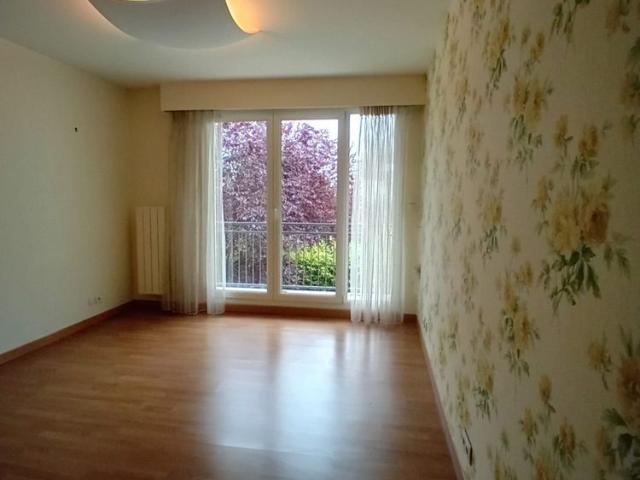 LOCATION BEL APPARTEMENT T4